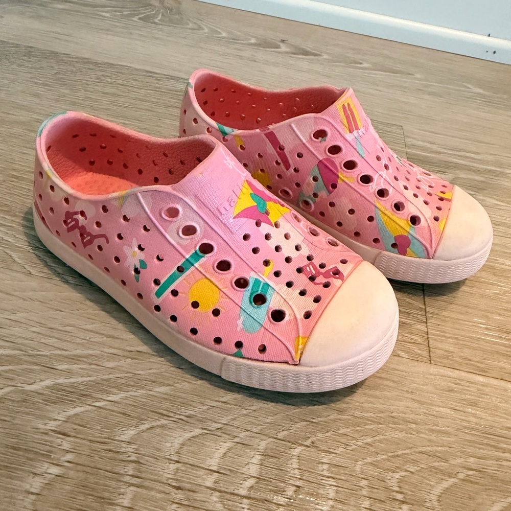 Native Pink Colorful Shoes Size 8